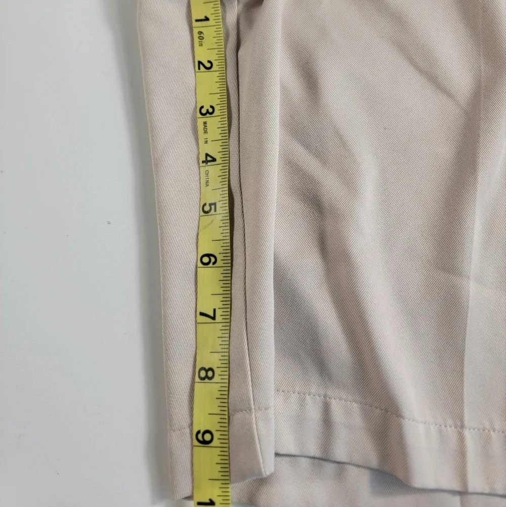 Nike Golf Shorts Performance Dri Fit Mens Sz 34 Beige Pleated Chino Casual